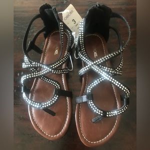 NWT Cherokee Girls Black & Silver Sandals Size 3